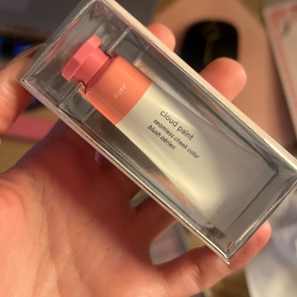 ✨NWT✨ Glossier cloud paint in puff